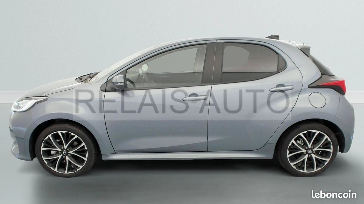 NEUF -14% TOYOTA YARIS HYBRIDE 116h DESIGN + PACK CONFORT (image 5)