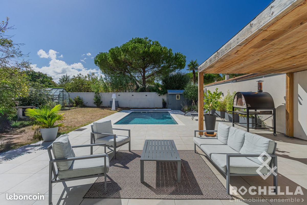 Maison 5 pièces 110 m² · à Thairé · 110 m² · 421 000 €