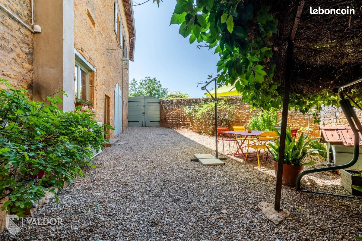 Maison 6 pièces 170 m² · à Charnay · 170 m² · 390 000 €