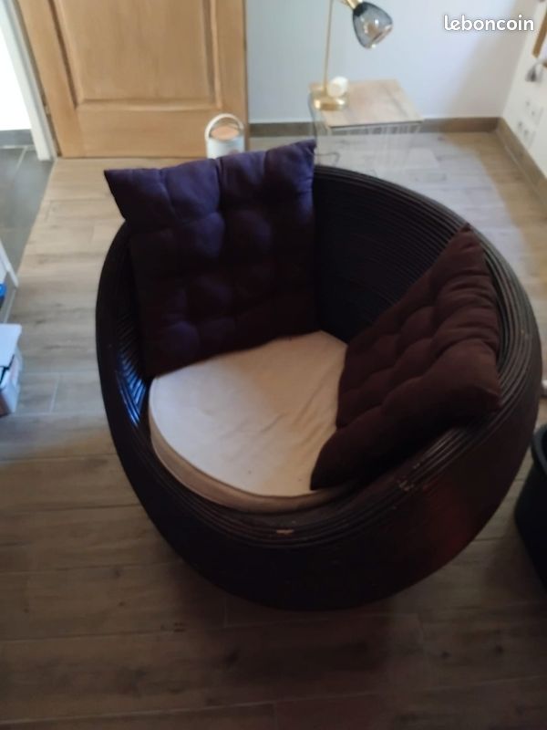 Fauteuil boule en rotin vintage (image 3)