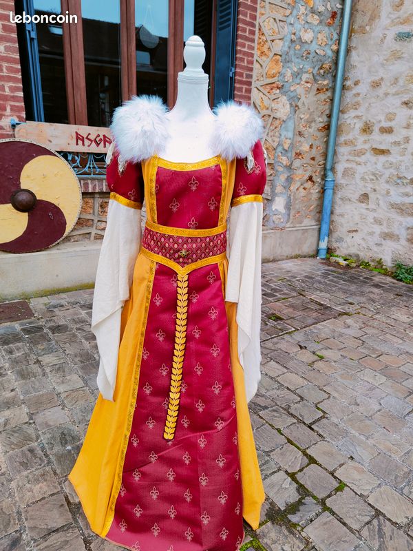 Robe médiévale ou Renaissance pour femme (image 5)