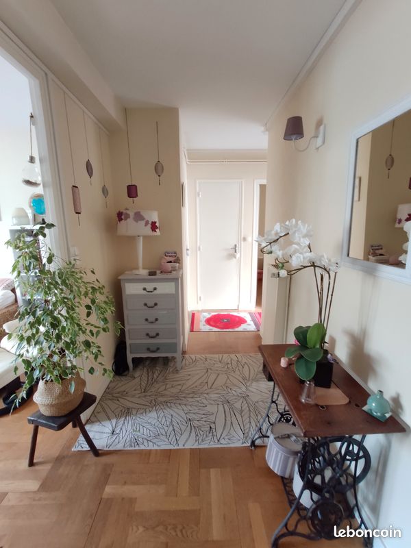 Appartement 3 pièces 82 m² · à Guéret · 82 m² · 555 €