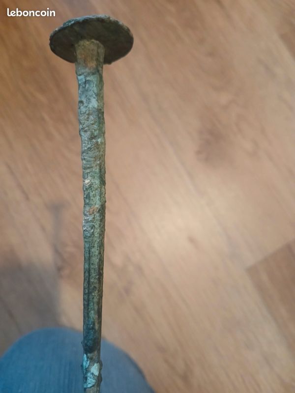 Antiquité, clou en bronze (image 8)