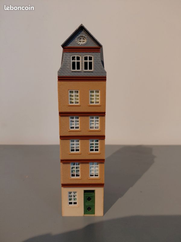 Maquette immeuble de ville ho (image 1)