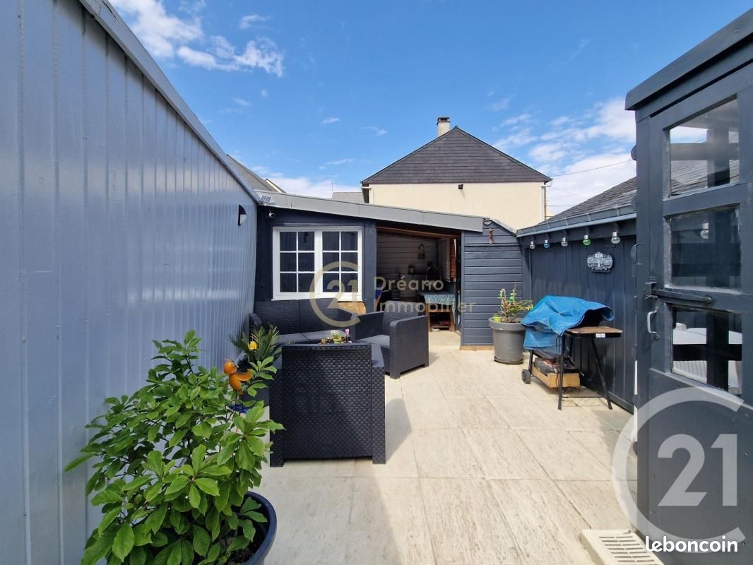 Maison 7 pièces 145 m² · à Montfort-sur-Meu · 145 m² · 352 000 €