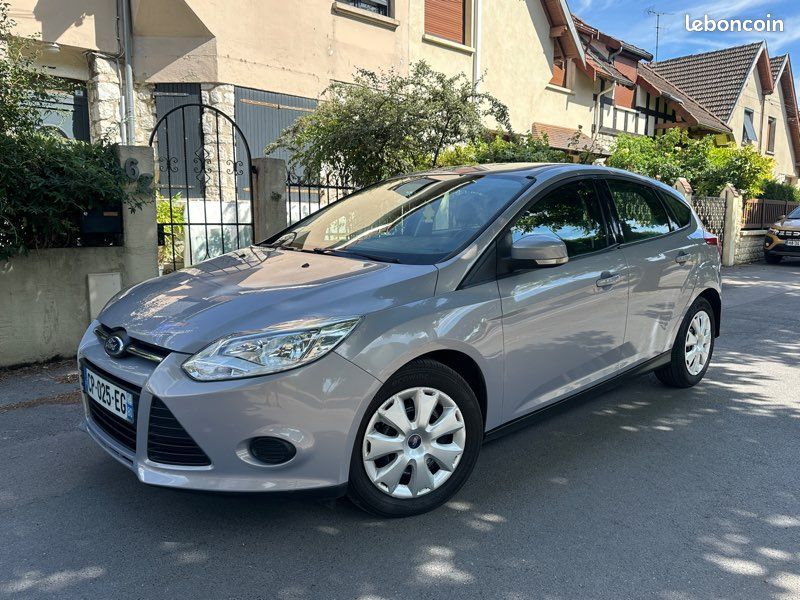 🚘 Ford Focus III titanium - Kit distribution & Embrayage Neuves (image 1)
