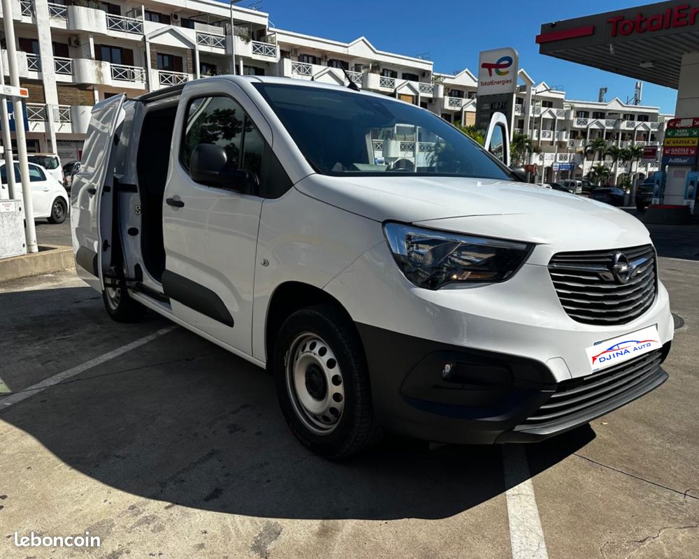 Opel Combo Cargo IV Cabine XL 1,5 BlueHdi 130 CH (image 1)