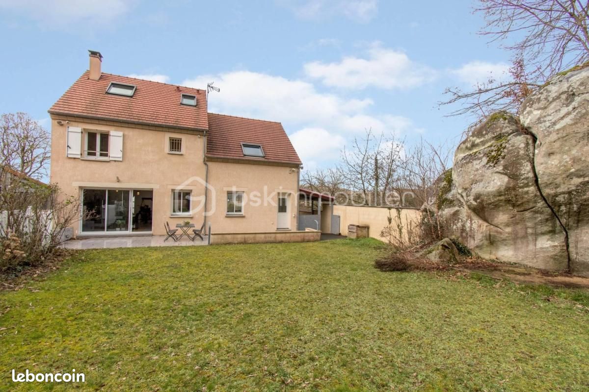 Maison 9 pièces 200 m² · à Baulne · 200 m² · 429 900 €