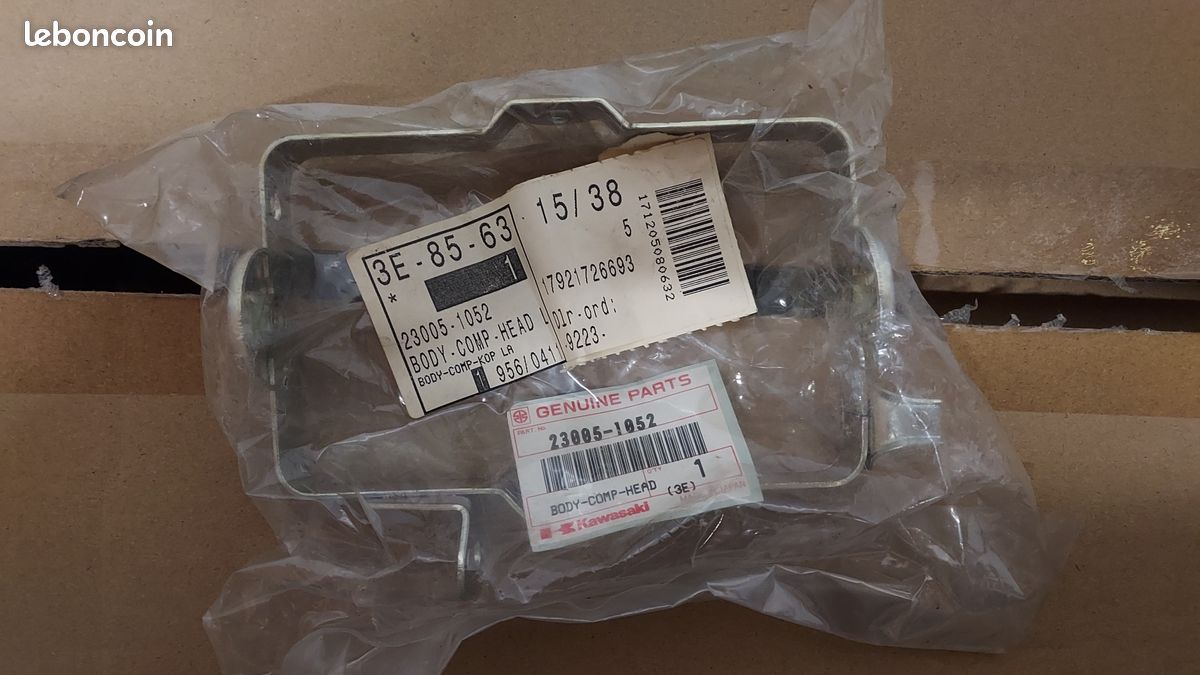 Support de phare Kawasaki KMX125 (image 2)