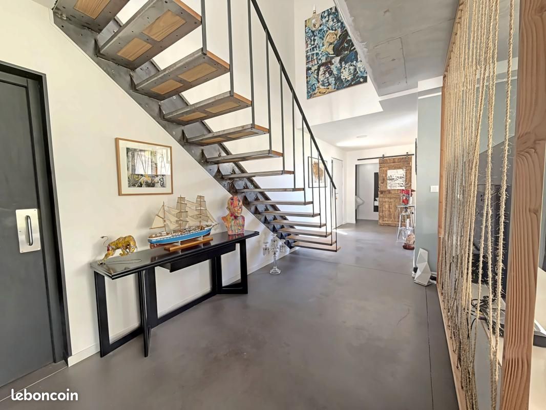 Maison 7 pièces 172 m² (image 2)