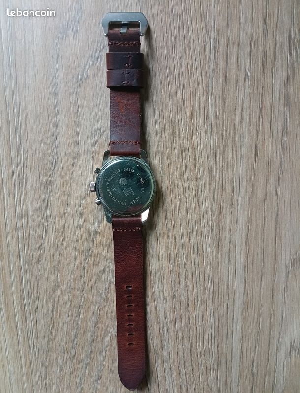 Montre LIP Chronographe Quartz (image 3)