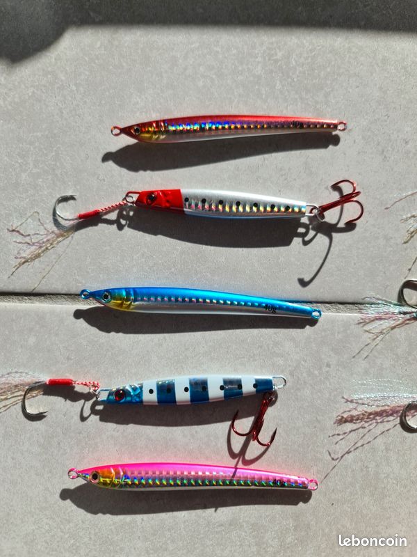 Lot de 10 leurres de pêche 9,5 cm