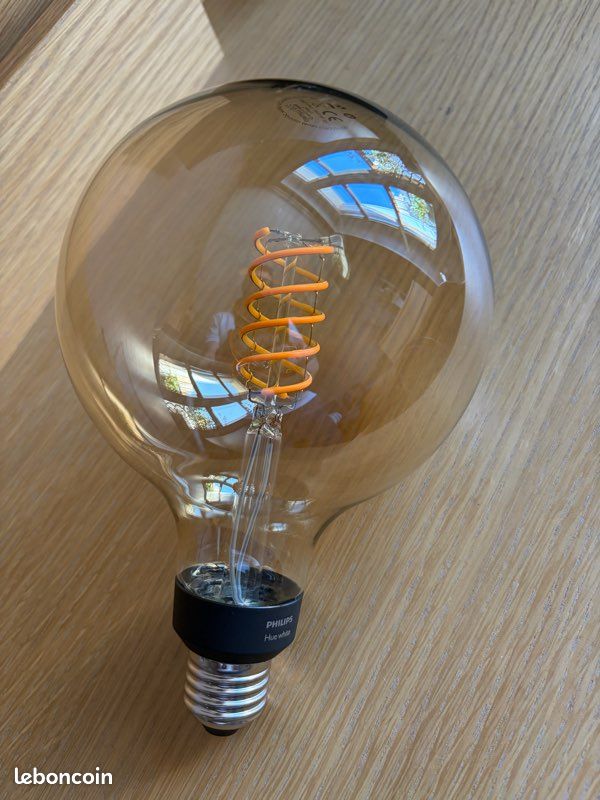 Ampoule Philips Hue Filament White Ambiance (image 4)