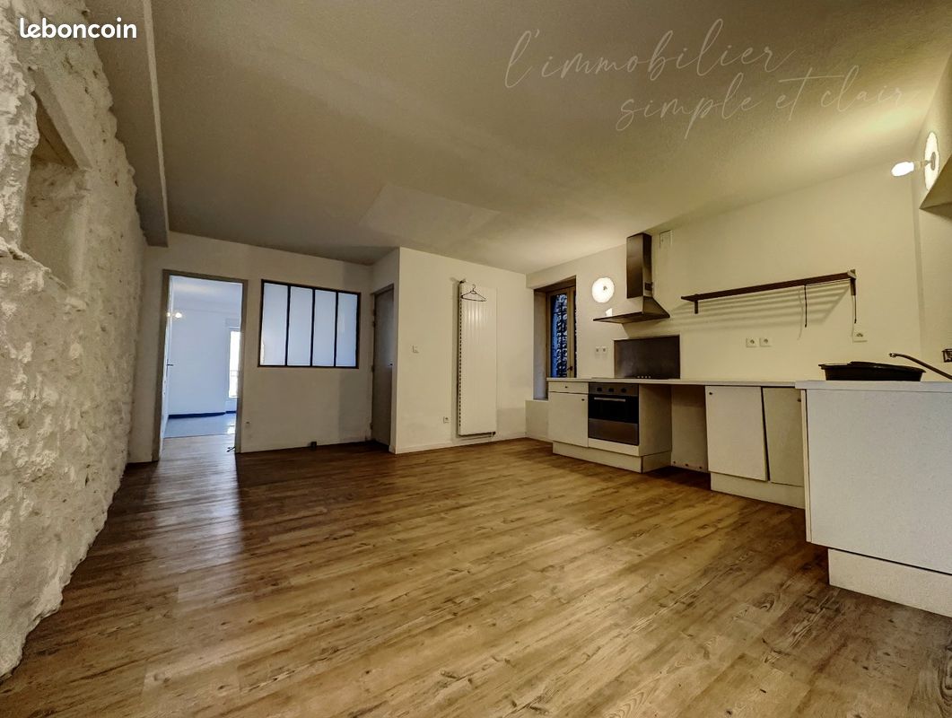 Appartement 2 pièces 44 m² · à Tullins · 44 m² · 59 000 €