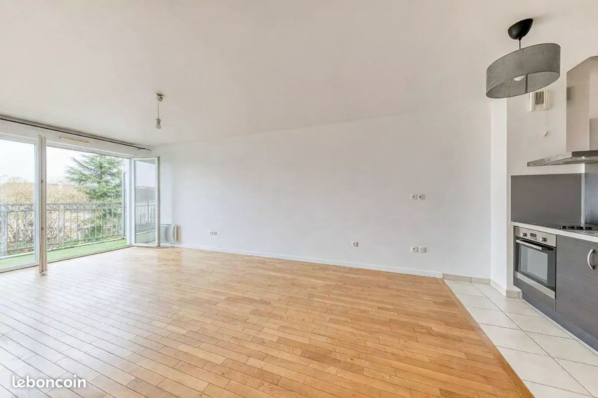 Appartement 3 pièces 69 m² · à Pontault-Combault · 69 m² · 245 000 €