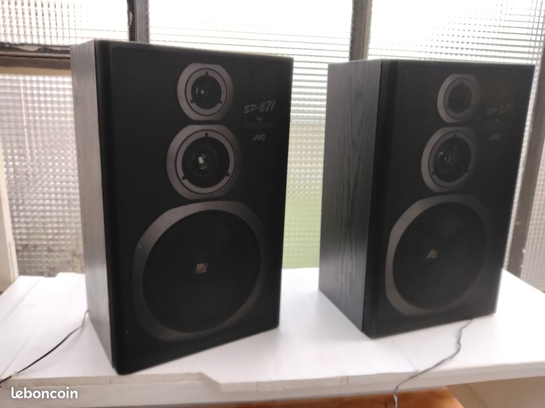 Paire D’enceintes JVC S-E2 – Modèle Assez Rare – Occasion