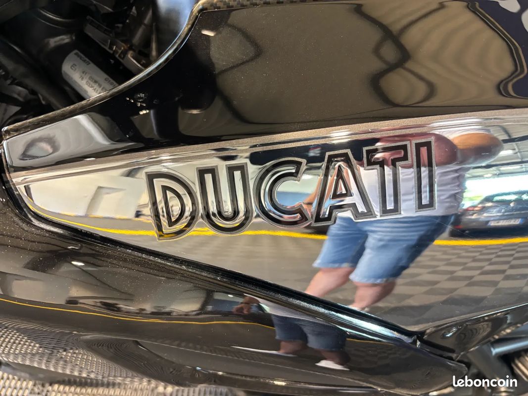 DUCATI Diavel Dark 1200 167ch - 2012 (image 14)
