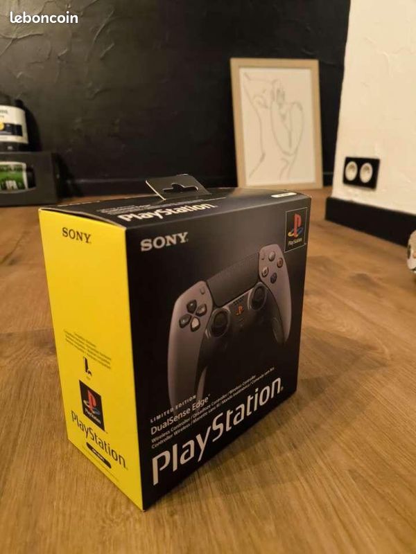 Neuve Manette sans fil PS5 DualSense Edge - Édition limitée 30e anniversaire - Consoles