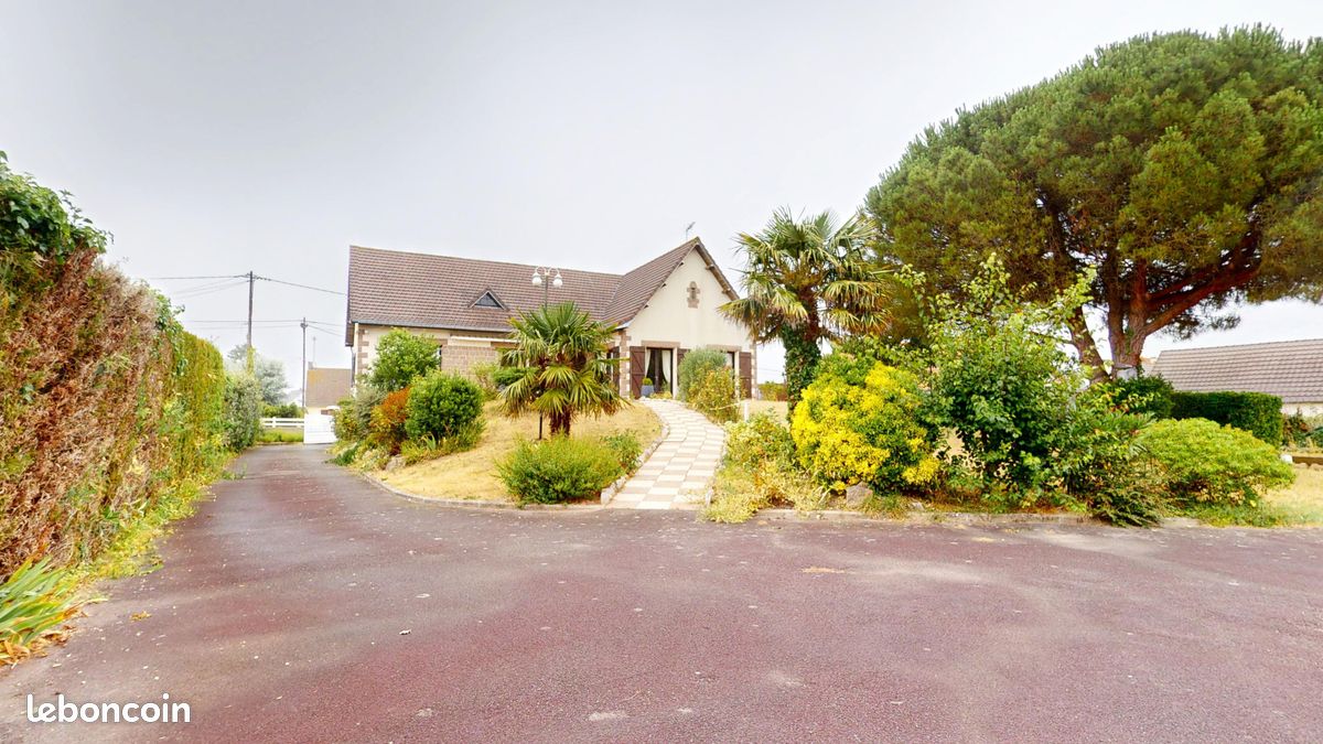Maison 5 pièces 128 m² · à Bréhal · 128 m² · 458 000 €