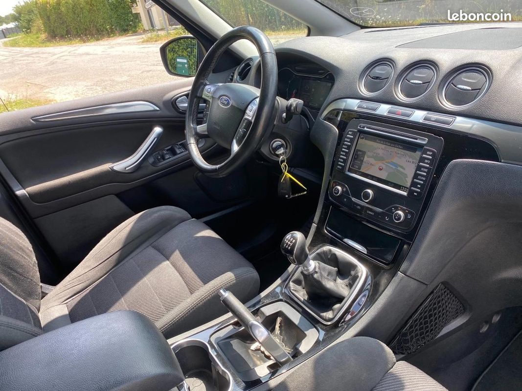 Ford S-max 2.0 TDCI 140 PACK TITANIUM 7 PL (image 10)