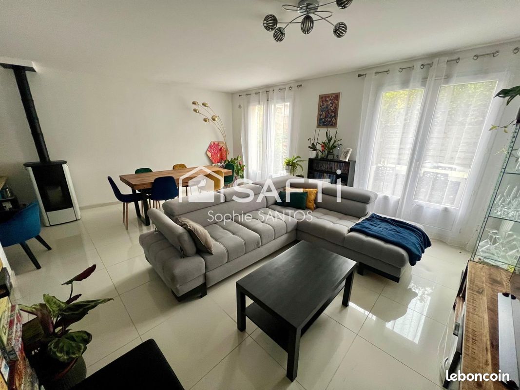 Maison 5 pièces 138 m² · à Neuilly-sur-Marne · 138 m² · 369 000 €