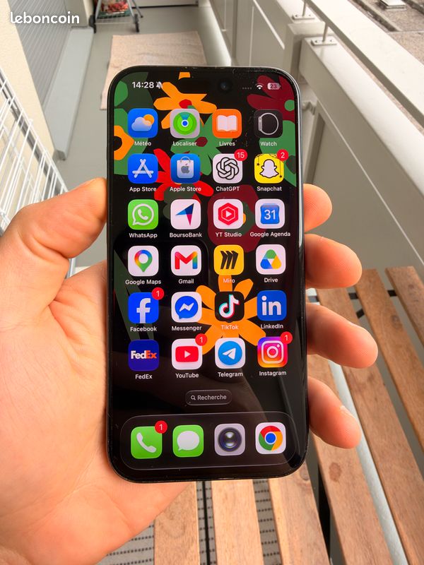 Iphone 15 Pro 256 Go très bon état (image 1)