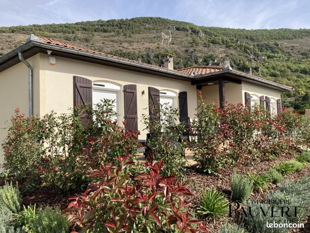 Villa 8 pièces 220 m²