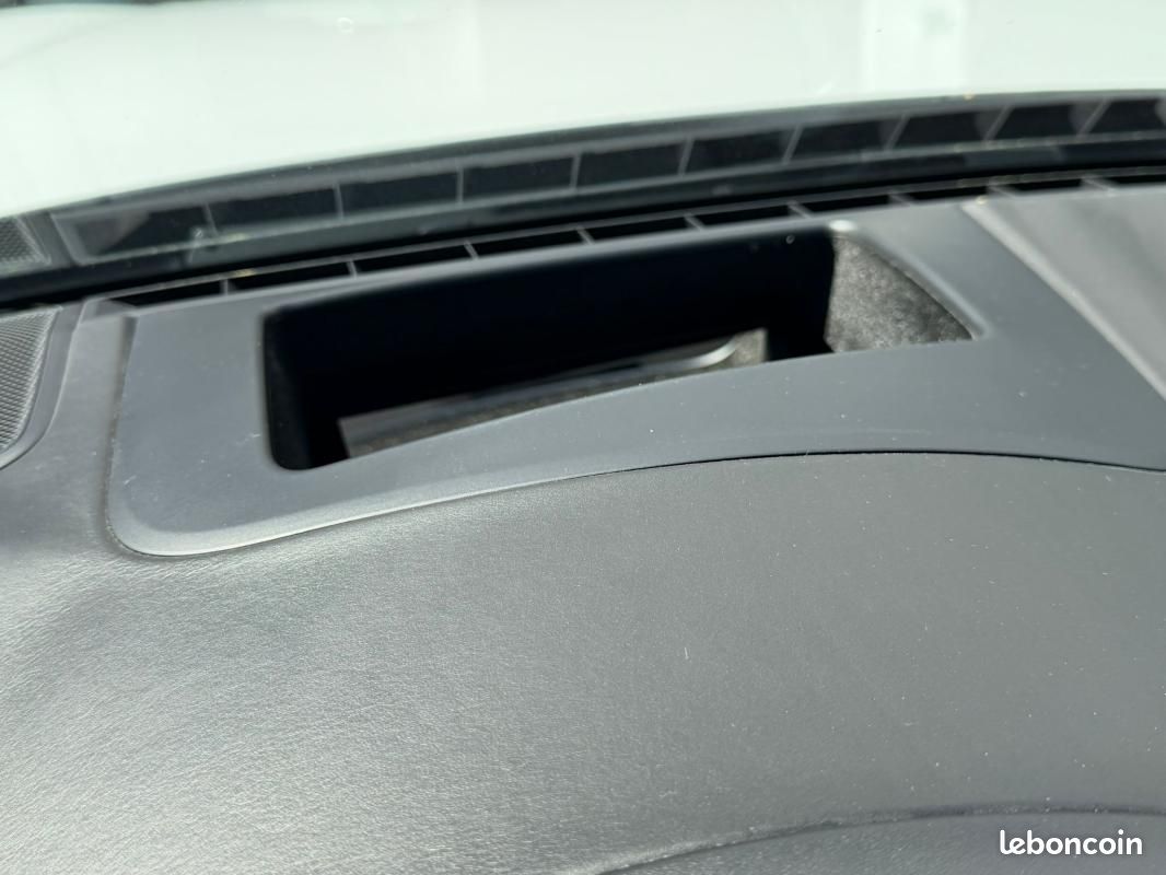 Porsche Cayenne E-Hybrid 3.0 V6 462 ch Tiptronic BVA (image 21)