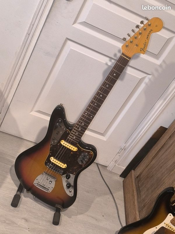 Vintage Fender Jaguar mij (image 1)
