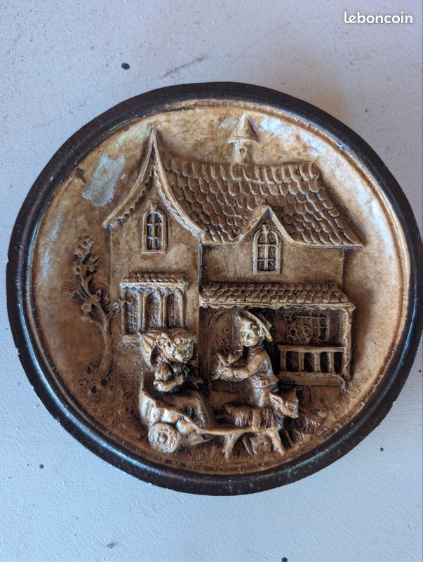 Assiette décorative (image 1)
