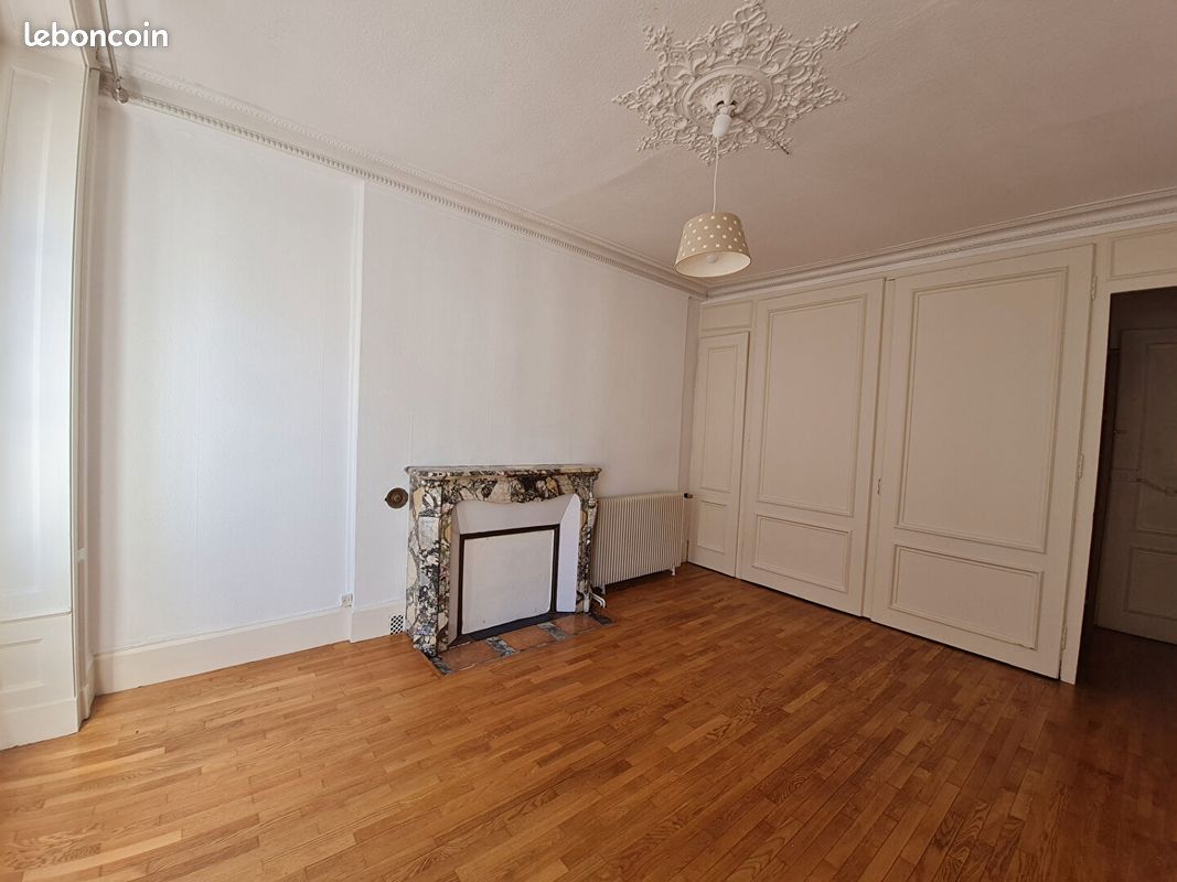 Appartement 4 pièces 90 m² · à Besançon · 90 m² · 885 €/mois