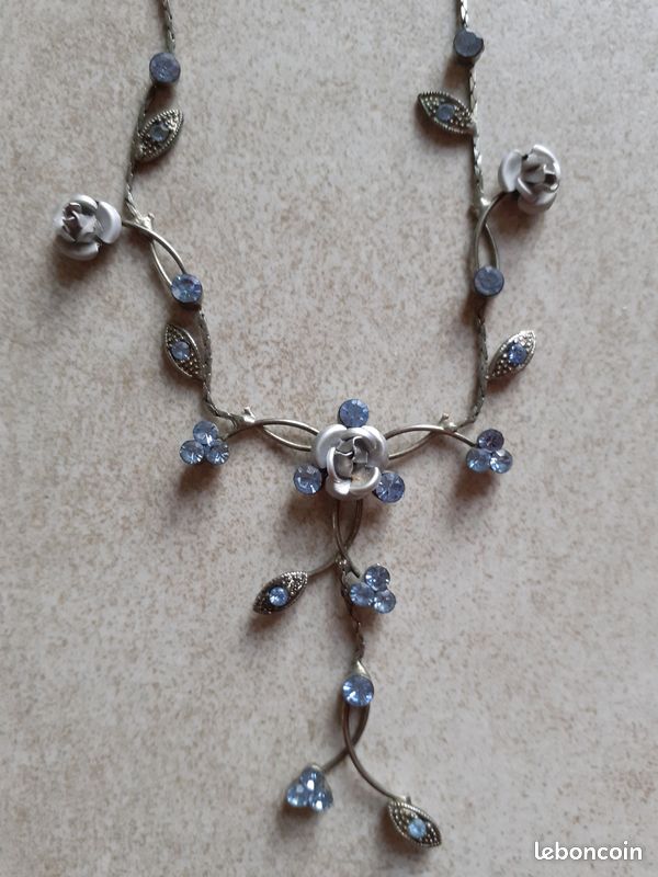 4 colliers pour femme (image 3)