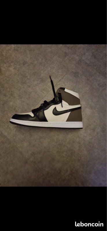 Jordan 1 (image 2)