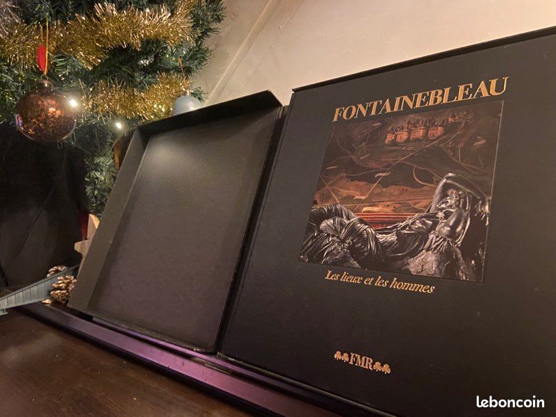 Livre « FONTAINEBLEAU » les lieux et les hommes FMR Grand Tour (image 1)