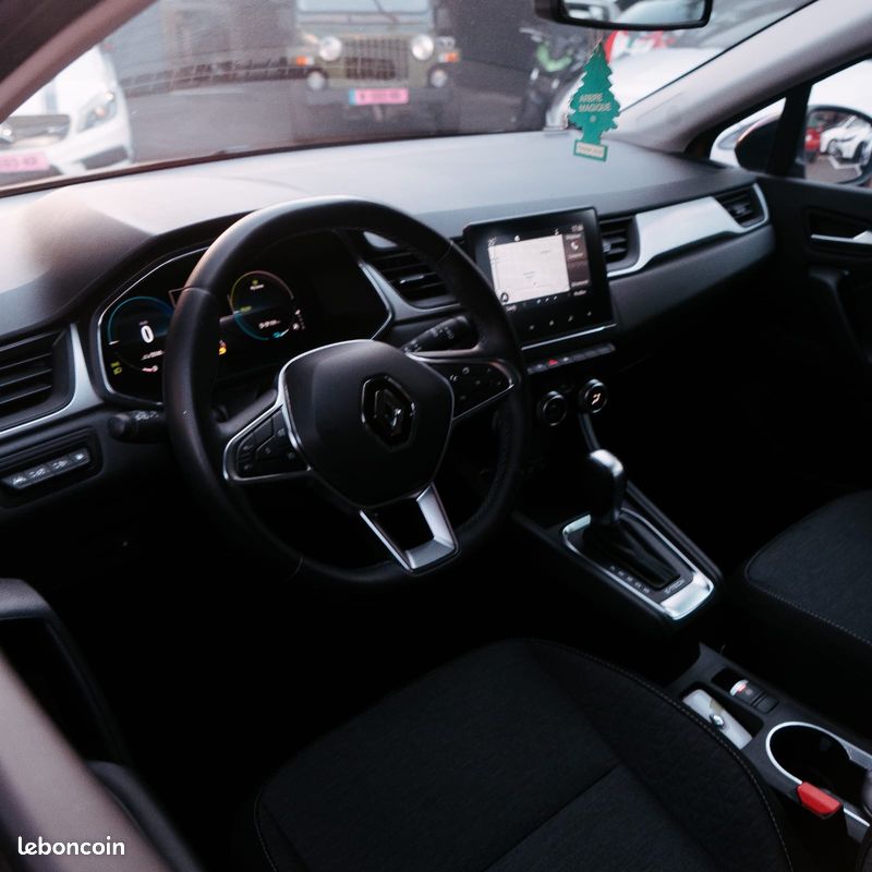 RENAULT Captur 1.3 TCe 160ch FAP Intens EDC (image 10)