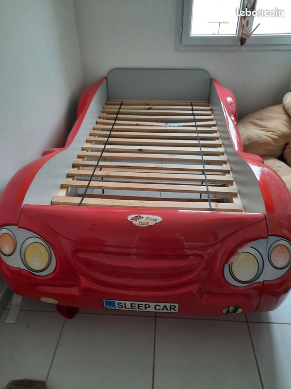 Lit CARS (image 1)