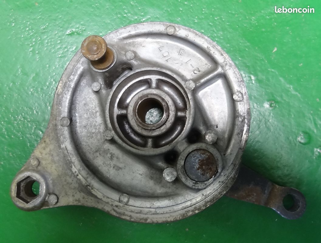 Honda CB 125 S ; Flasque de frein arrière (image 2)