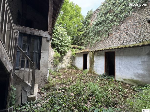 Maison 8 pièces 259 m²