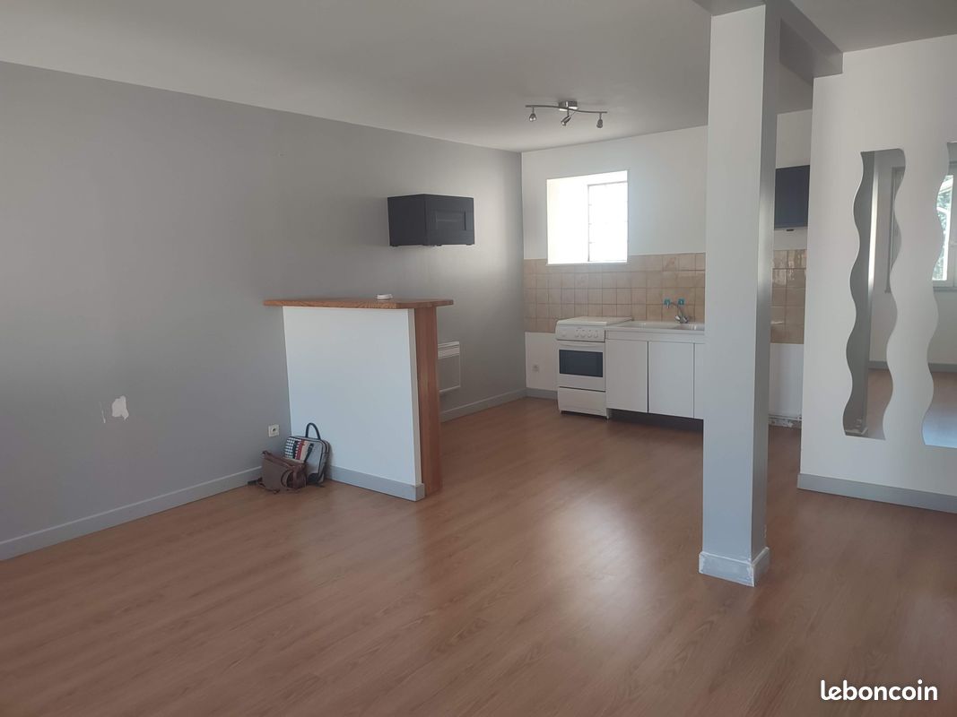 Appartement 2 pièces 42 m² · à Panissières · 42 m² · 287 €/mois