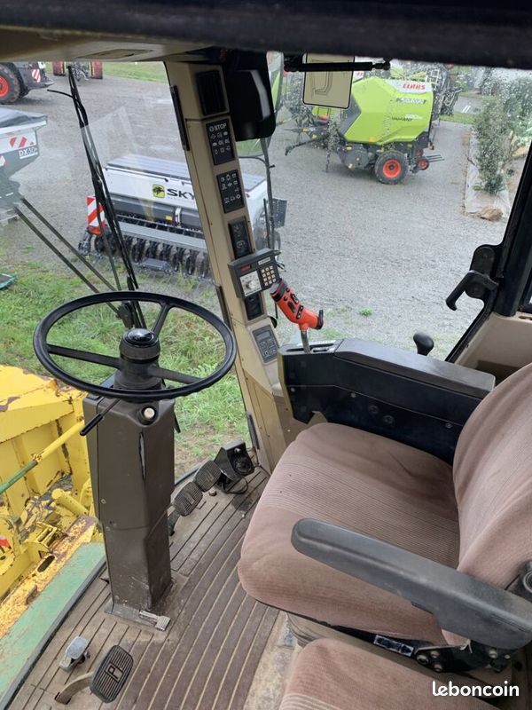 John Deere 6910 (image 7)