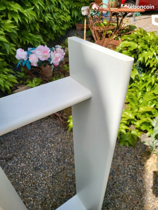 Je vends une belle double étagère (image 3)