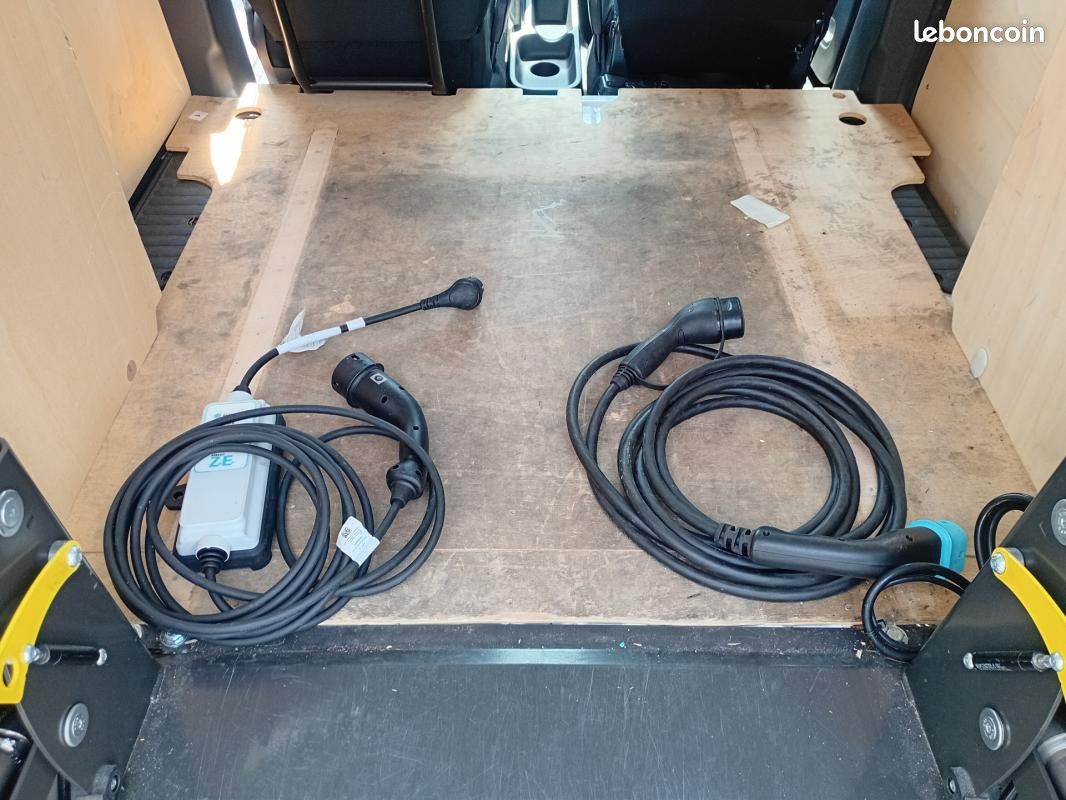 Renault Kangoo E-TECH ELECTRIQUE ACHAT INTEGRAL + MONTE CHARGE (image 17)