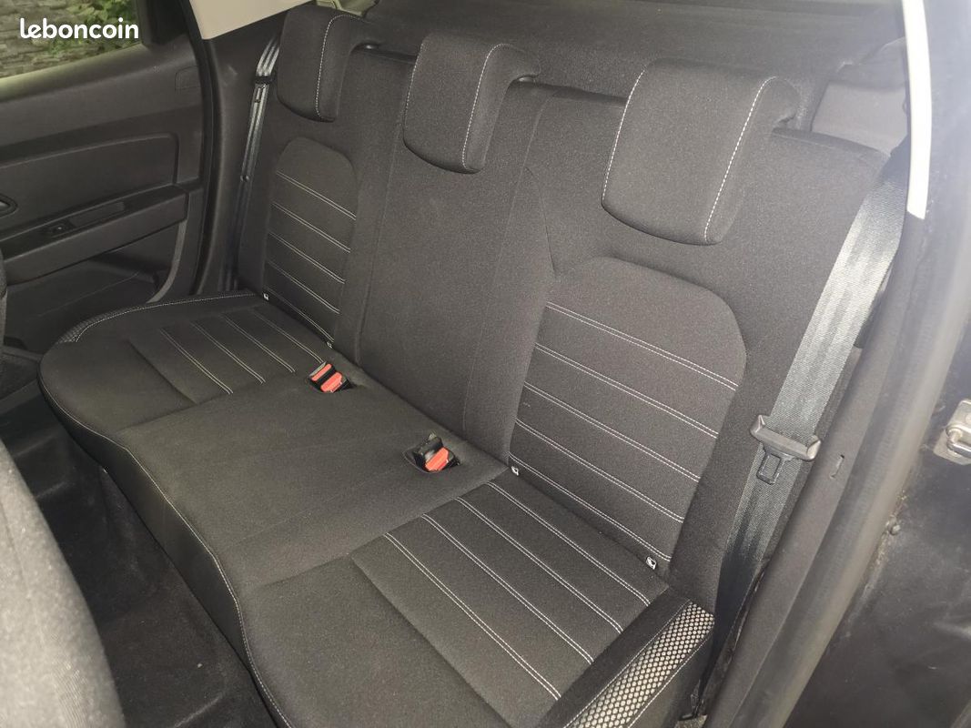 DACIA DUSTER 1.3 TCe - 150 - 4x4 II Prestige (image 14)
