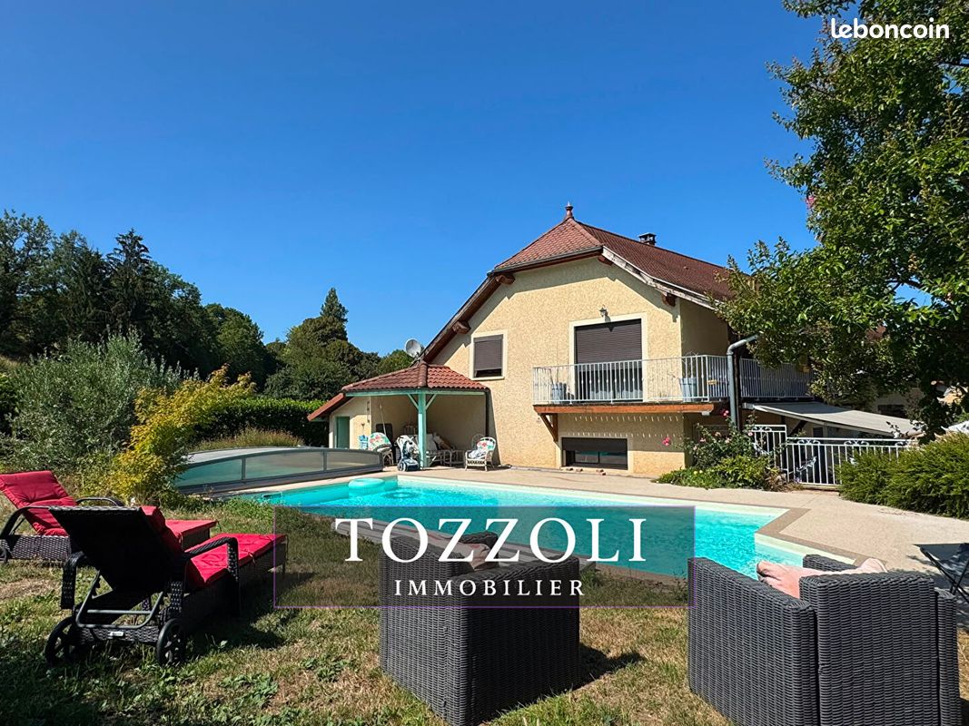 Maison 9 pièces 268 m² · à Saint-Chef · 268 m² · 499 000 €