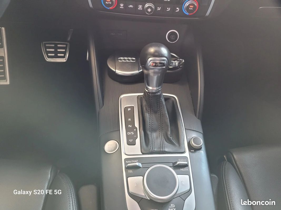 AUDI A3 BERLINE 35 TFSI CoD 150 S tronic 7 Design Luxe + VOLANT SLINE / S-LINE + SIEGES CUIR + ATTELAGE + ENTRETIEN AUDI (image 30)
