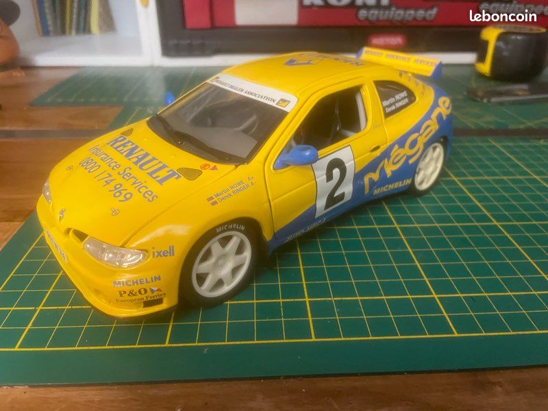 Miniature Anson Renault Mégane – 1/18 – Jaune – Réf.30342 – Occasion