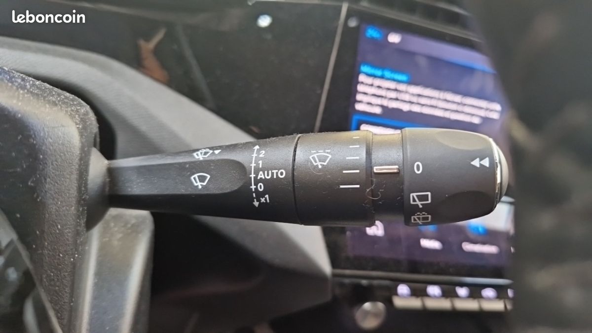 Peugeot 308 SW PHEV 180 E-EAT8 ALLURE PACK (image 15)