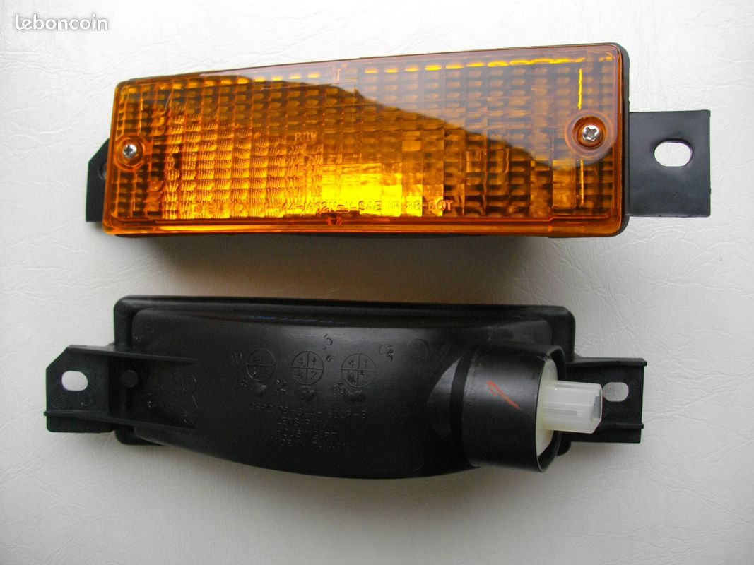 Feu clignotant Bmw serie 3 e30 Neuf (image 3)