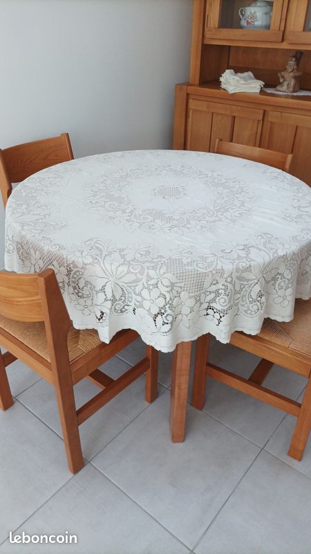 Lot de deux nappes (ronde+ovale) avec leur sous-nappe (image 1)
