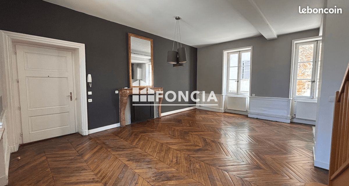 Appartement 4 pièces 98 m² · à Trévoux · 98 m² · 913 €/mois